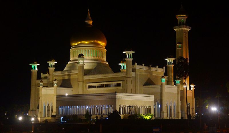 Мечеть Султана Омара Али Сайфуддина