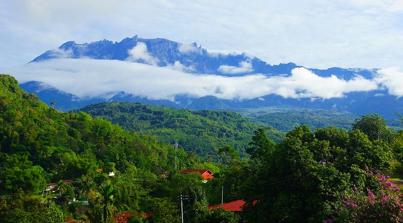 Вершина Кинабалу — высшая точка Борнео